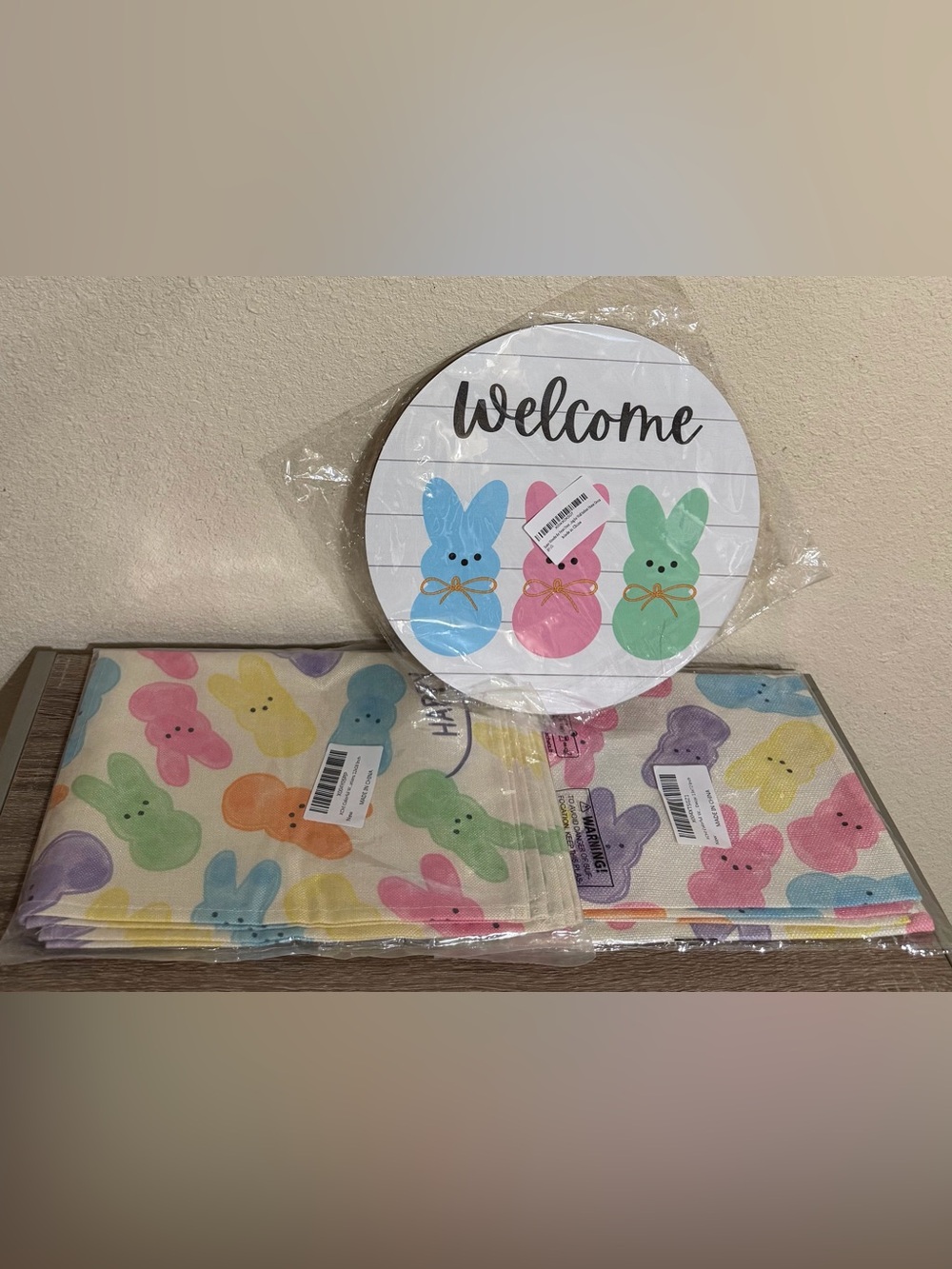 NIP Colorful Easter Peeps Sign, Placemats, & Table Runner